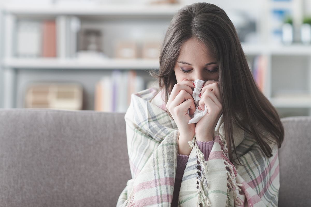 Болна жена с грип